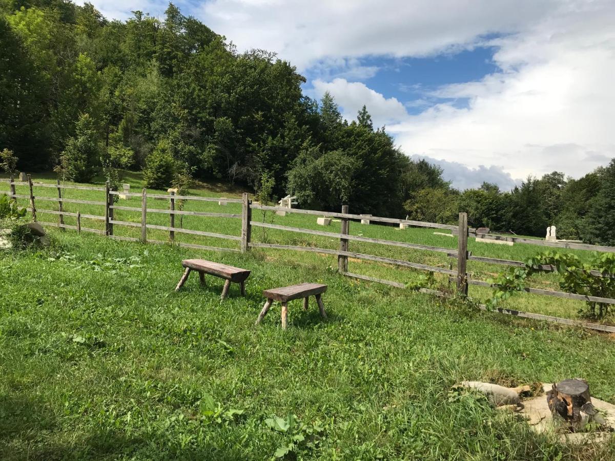 Ferienwohnung Casutele Doftanei Teşila Exterior foto