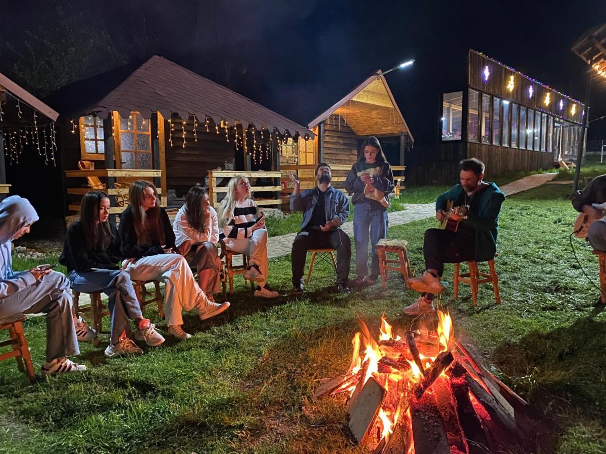 Ferienwohnung Casutele Doftanei Teşila Exterior foto